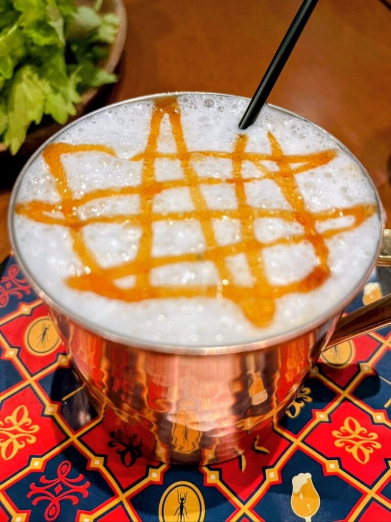 ハリーポッターカフェ赤坂のバタービールカフェラテ